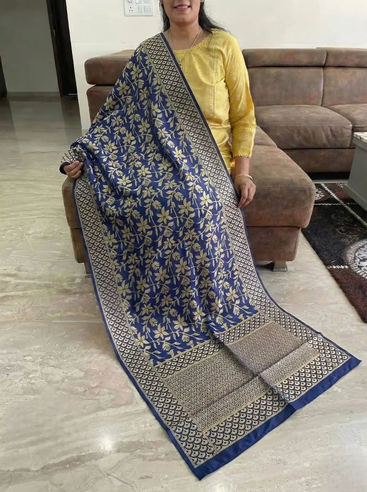 Banarasi Jacquard Floral Vine Dupatta